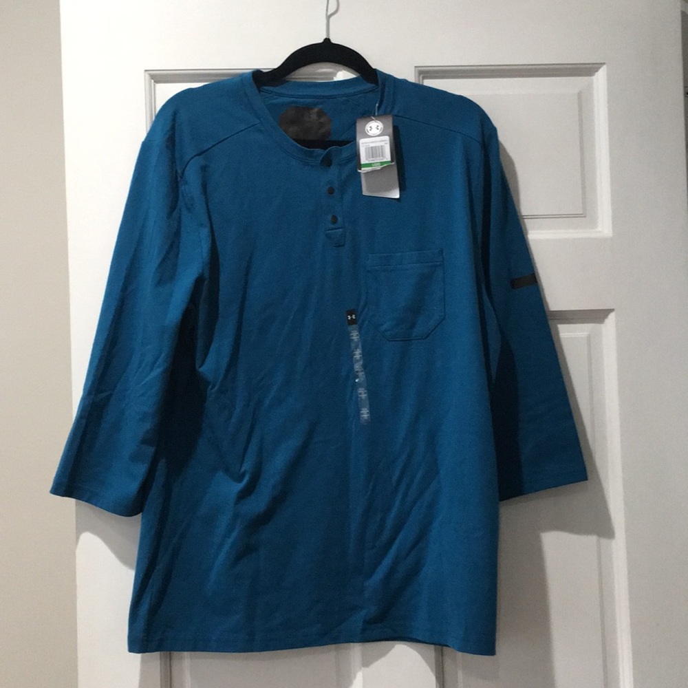 BRAND NEW WITH TAGS Men’s underarmour shirt